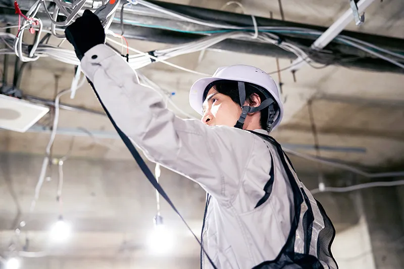 電気工事士のやりがいと求人動向手に職で一生安定した高収入を得るまでの道のり